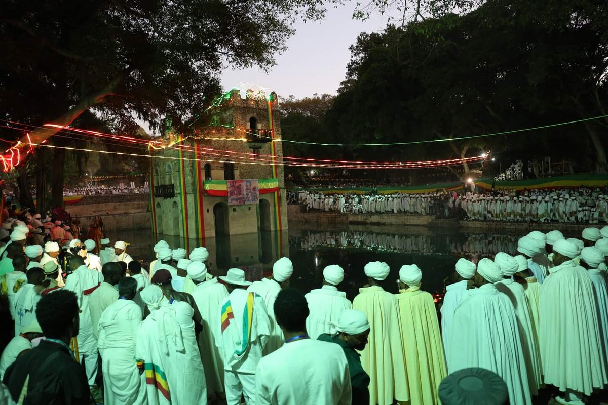 Ambachew_Assefa's tweet photo. የጥምቀት በአል በጎንደር  ከተማ ባህረ ጥምቀት መከበር ላይ ነው። https://t.co/I6Ea3Z1UUa