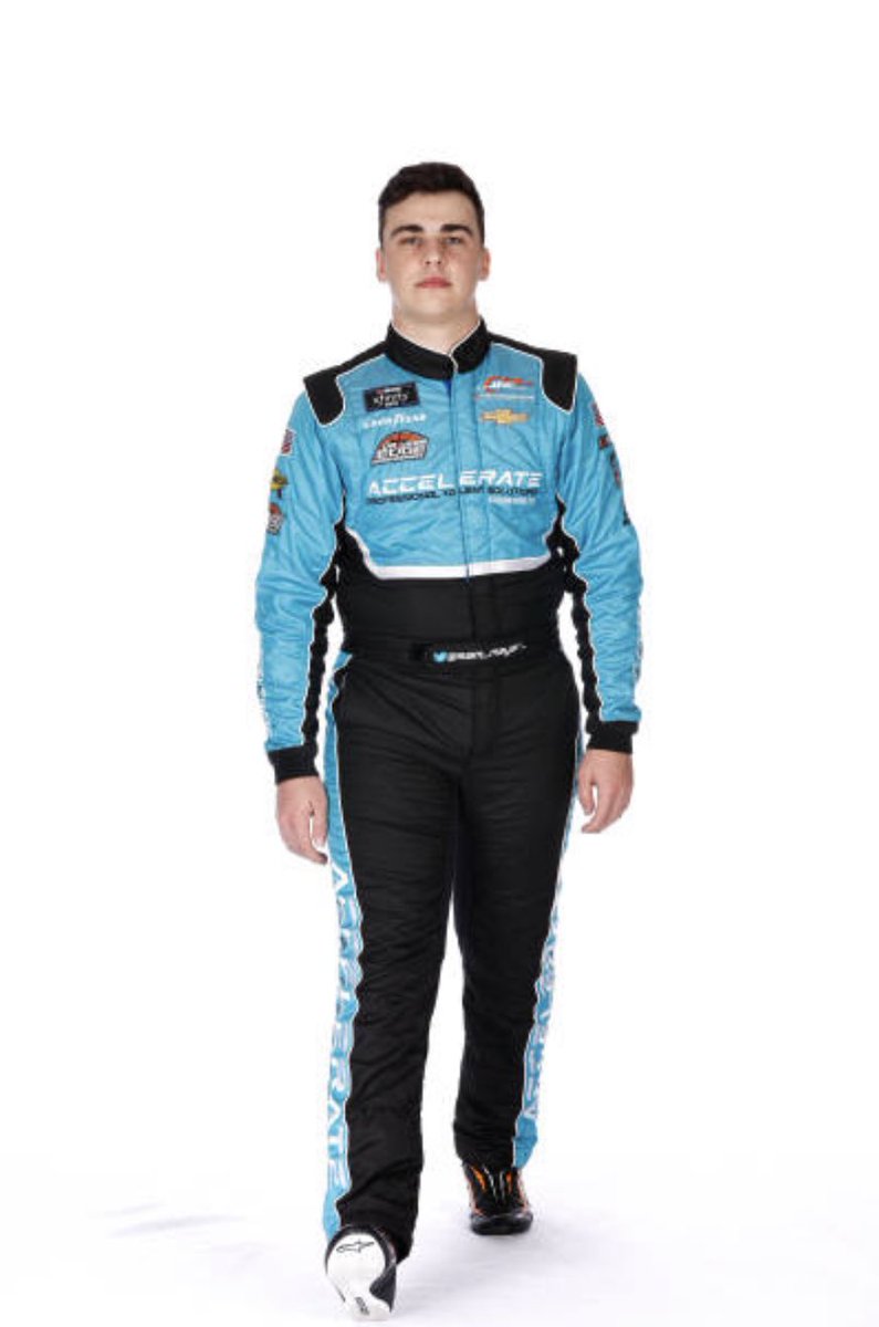  On Twitter I m Sorry But These Are So Fucking Funny Like Why Is He So Stiff 