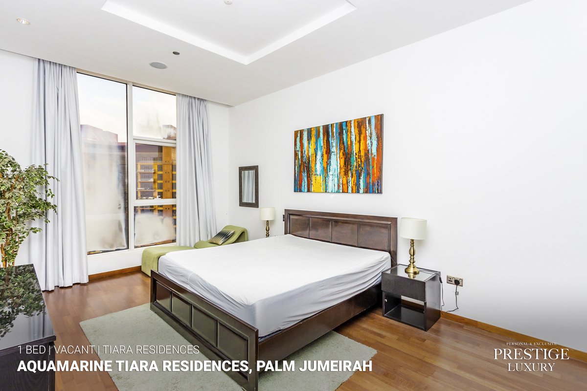Check out the views on this 1 bed, 3 bath apartment on the Palm Jumeirah!

✅ Sea views
✅ 1295 sq. ft
✅ Large balcony
✅ Near shops and restaurants

Find out more and book your viewing today: bit.ly/3Xmrfq5