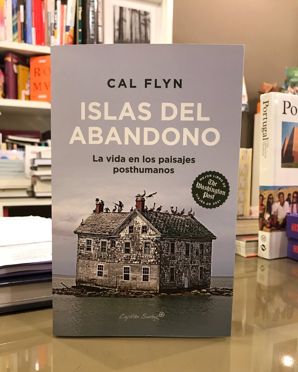 libros_formatos's tweet photo. #Librodeldía... con el #clubdelectura que nos lleva a lugares donde la naturaleza vuelve a florecer en nuestra ausencia. “Islas del abandono” de #CalFlyn. De Chernóbil a la zona desmilitarizada de Corea… los lugares más sombríos y desolados del planeta… @Capitan_Swing https://t.co/YjWvhsxUGi