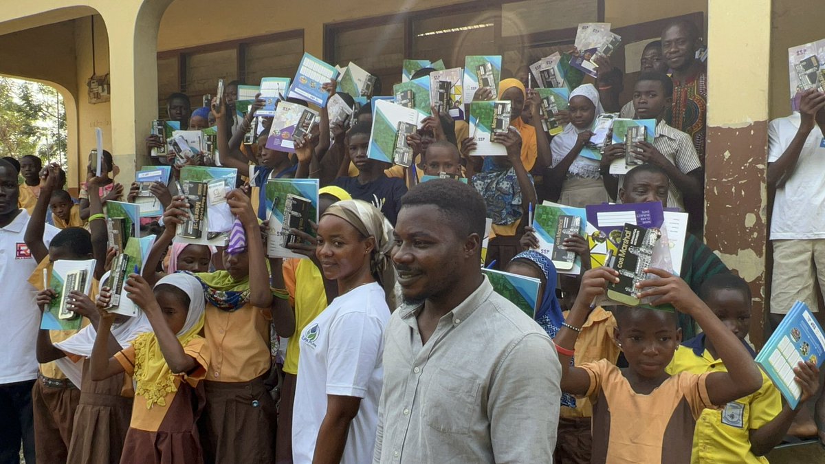 SspGhana's tweet photo. A total of 700 note one exercise books, pen &amp; pencil, maths set went out yesterday and Aboetia Basic School wasn’t left out of this benevolence in collaboration with Rising Roots Foundation. https://t.co/XQ8dvyOha9