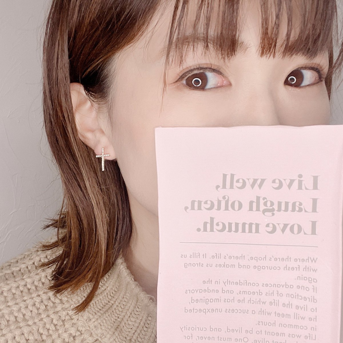 mjdhFDyEfxwJt50's tweet photo. ホワイトラッシュ様より当選🎉
#whiterush
Vセラムとバクシアクリーム
#lilyveil アクセの3点セット
 
冬のスキンケアとファッション
どちらも楽しめる🎁⸝⸝⸝⸝

ピアスシンプルで可愛かった💗

⬇️初ホワイトラッシュの使用感は…
#ちゃるる当選報告 #ホワイトラッシュ 
#当選報告 #懸賞仲間募集中 https://t.co/E2IvqJwxr2