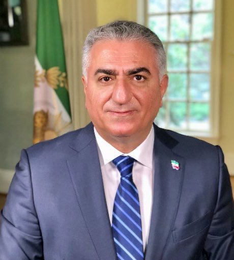SHAHIAVID's tweet photo. درود
تایملاین ما پر شده از
#وکالت_میدهم 
شما چطور؟
@PahlaviReza https://t.co/ABzN4ByP8V