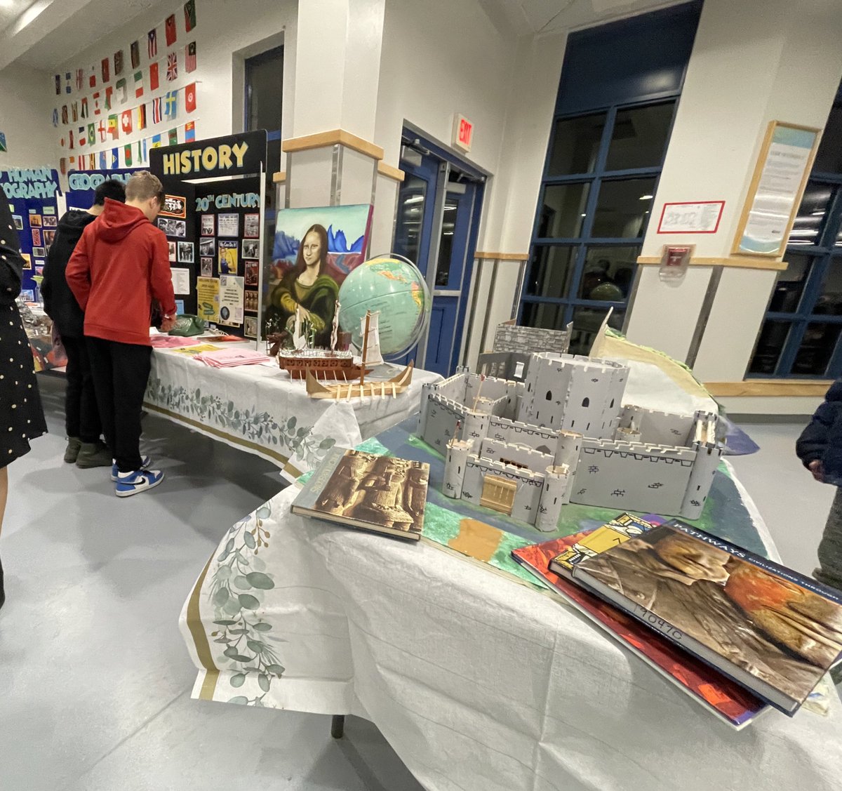 So wonderful to welcome our current and future Rebel families to our schools annual open house tonight <a href="/burnabyschools/">Burnaby Schools</a>