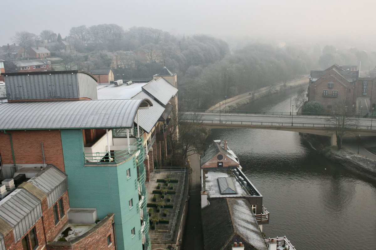 GaryBankhead's tweet photo. Durham City, England. Winter rooftops…
#Durham #Elvet #winter #frost #history #RiverWear https://t.co/rxiNCyn7oO