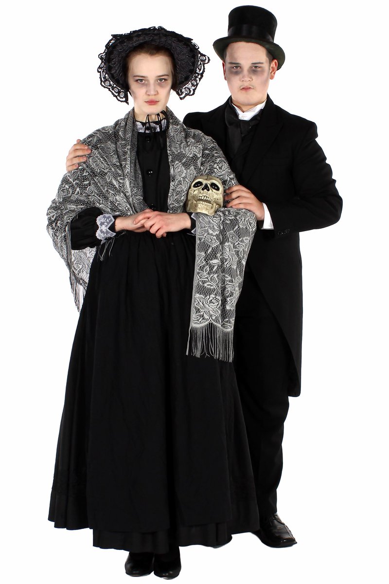 ashfieldp_arts's tweet image. Looking forward to tonight’s awards evening. We’re getting the whole Oliver company back together to reminisce and celebrate their incredible achievements!! What a show it was!! #proud #schoolshow #Oliver 🎭🎭🎭