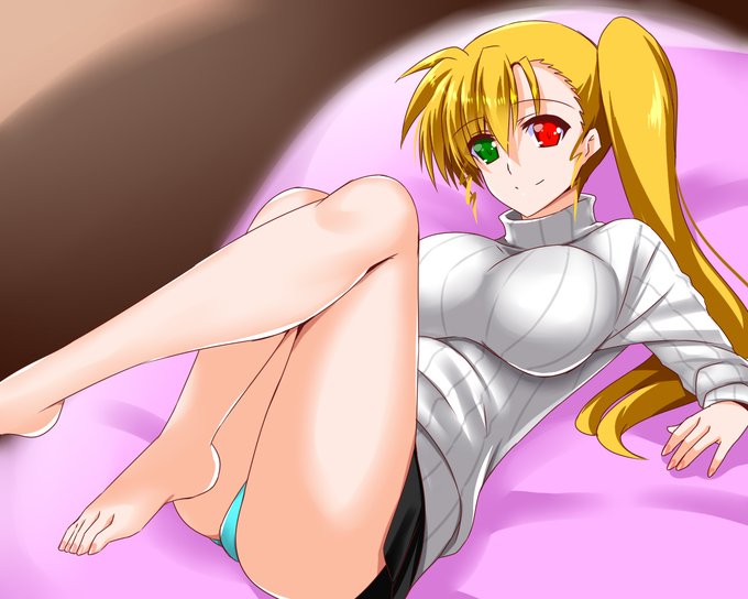 セーターヴィヴィオ。
このままクッションに抱かれて( ˘ω˘)スヤァ
しちゃうと思います。 