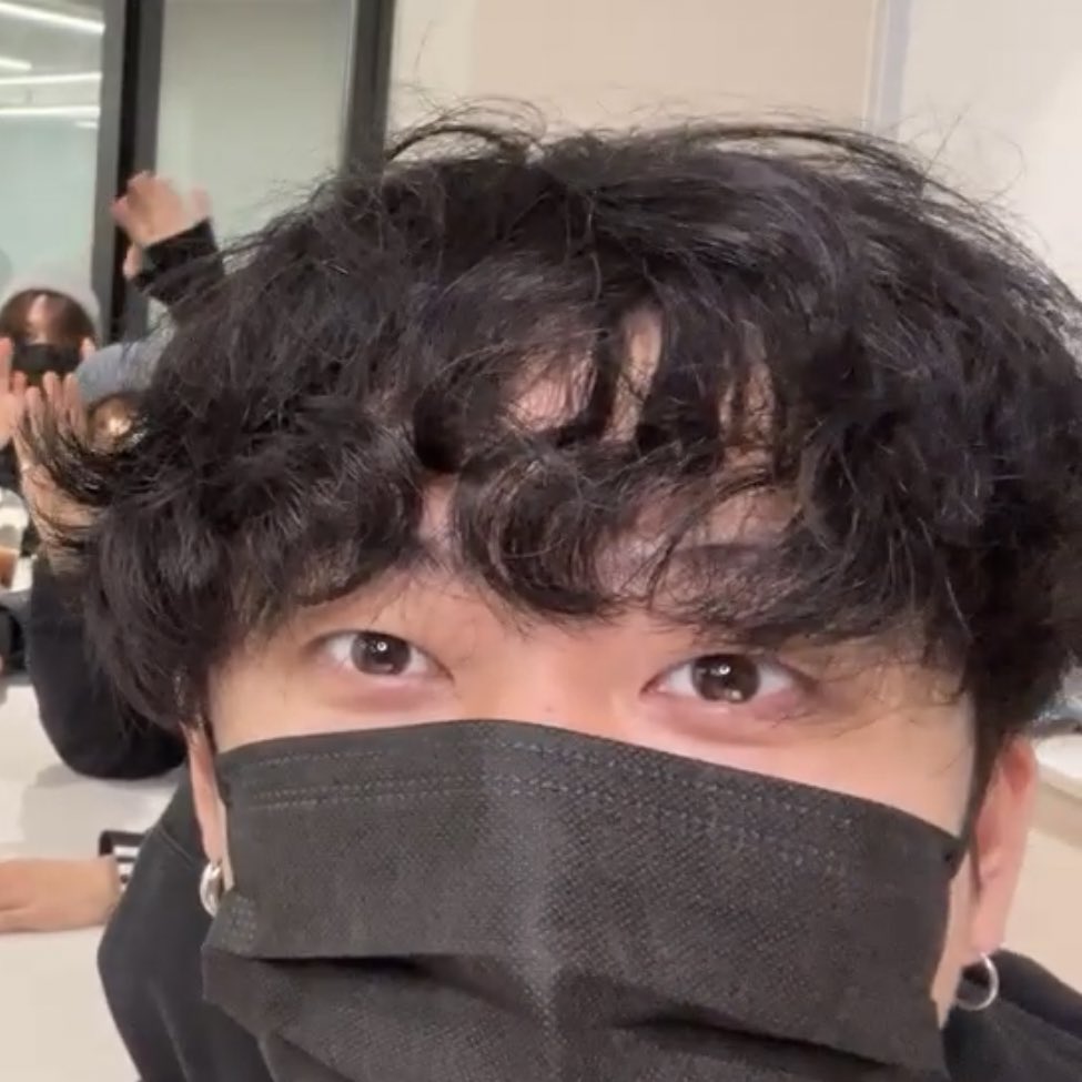 scbbit's tweet photo. 아기깜푸 T____T https://t.co/IRp7i0ONOR
