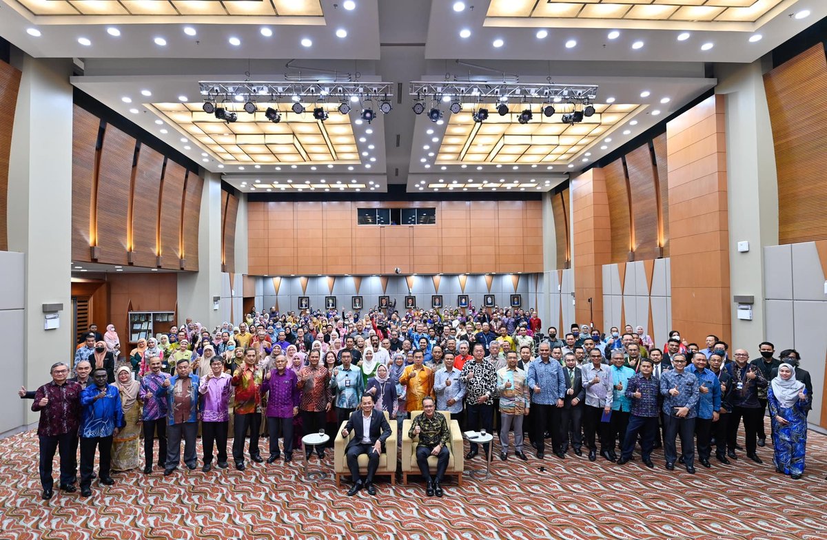 Sekitar Majlis Himpunan Tahun Baharu Kementerian Sumber Asli, Alam Sekitar dan Perubahan Iklim (NRECC). 💧🌱🌏 #NRECC #AlamSekitarTanggungjawabBersama #MalaysiaLestari2030 #SelamatkanHarimauMalaya #Waterislife #sanitationisdignity