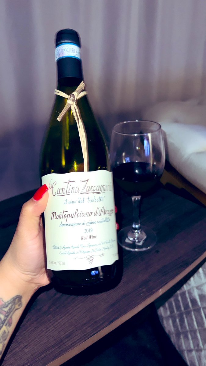 BetancesSarah's tweet photo. Un nuevo tinto desbloqueado seguimos fiel...#fielaltinto https://t.co/BHxGofBVsd