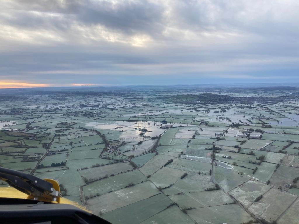 dsairambulance's tweet photo. A chilly #ViewFromOurCrew this morning βοΈ
Despite the snow and frost, our crew are ready to respond from 7am until 2am.
#ViewFromTheCrew #AirAmbulance #AerialView #Helicopter https://t.co/Rg90pexEZC
