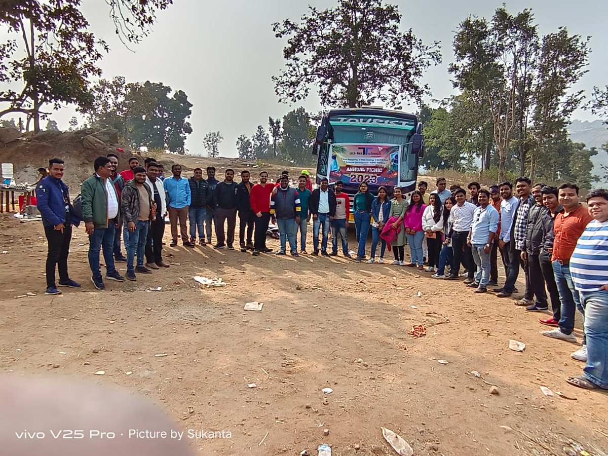 TTechnosoft's tweet photo. "A Picnic is more than just eating a meal, its a pleasurable state of mind"

"Work Hard -- Party Harder -- Refresh yourselves &amp; get back to work again"

#officepicnic #picnic #officefun https://t.co/UjK4CgkVrF