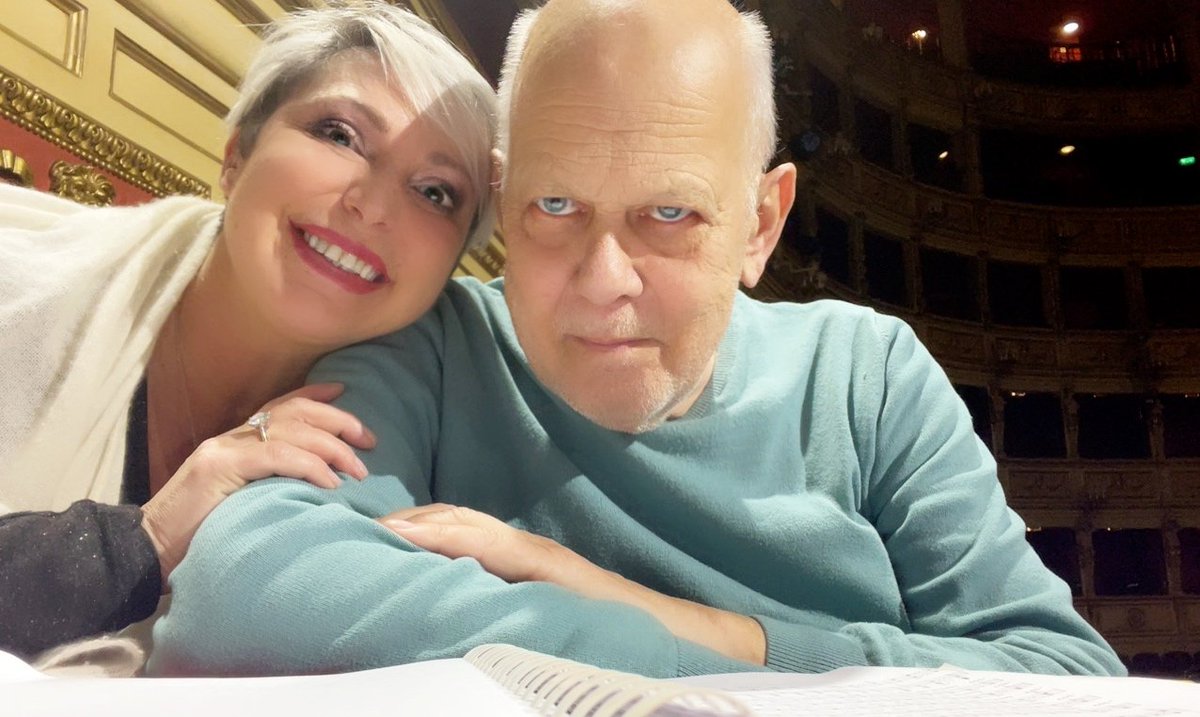 Costruendo insieme una nuova Lady.
Con Henning Brockhaus <a href="/TeatroVerdiTS/">TeatroVerdiTrieste</a> 
#giuseppeverdi #macbeth #ladymacbeth #soprano #sopranodrammaticodiagilita