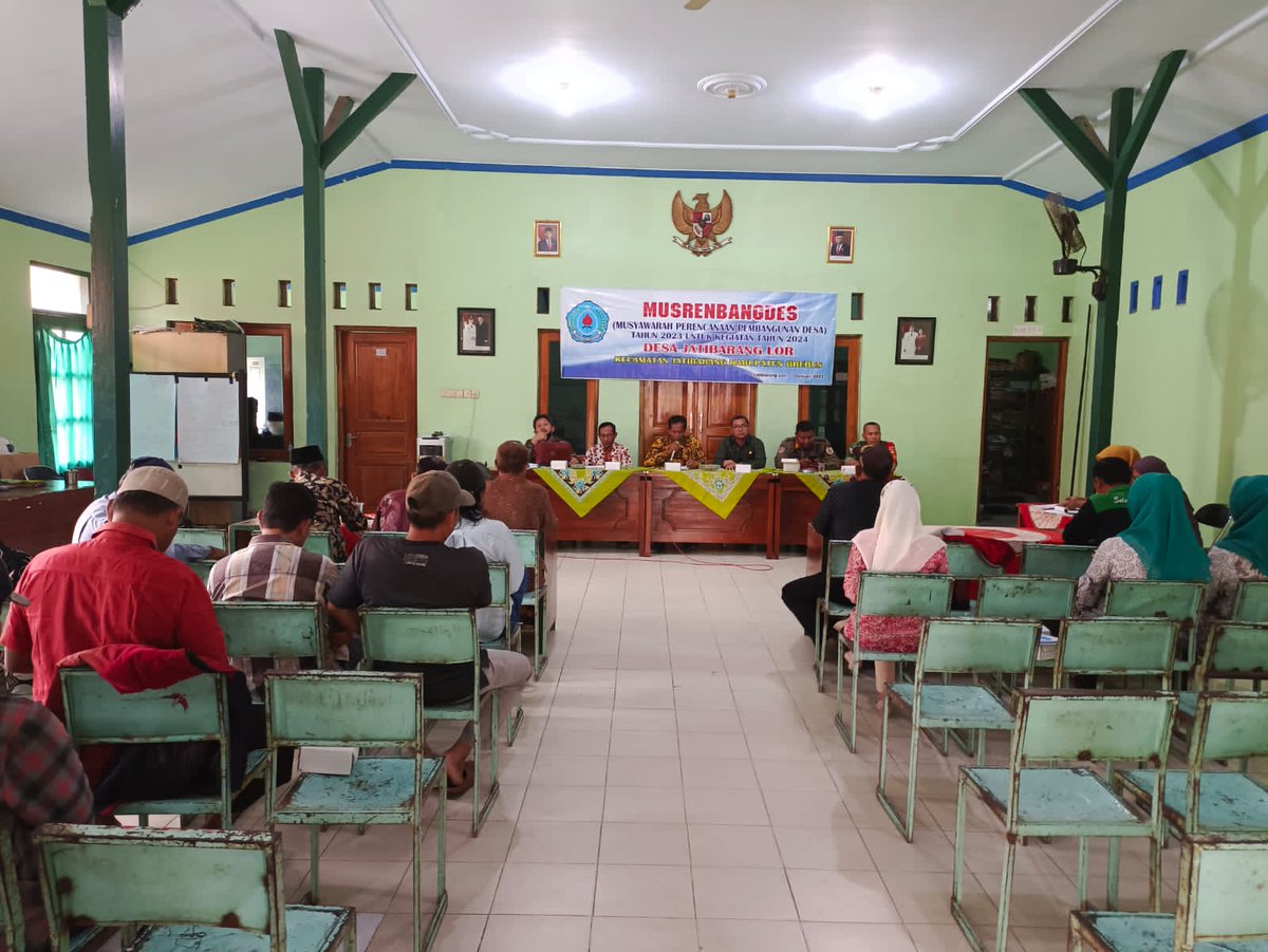 chity_key69's tweet image. MUSRENBANGDES
(MUSYAWARAH PERENCANAAN PEMBANGUNAN DESA)
Th. 2023 untuk Kegiatan th. 2024
DESA JATIBARANG LOR 
KEC.JATIBARANG KAB.BREBES 
Kamis, 19 Januari 2023.

#DESAJATIBARANGLOR 
#KPMD