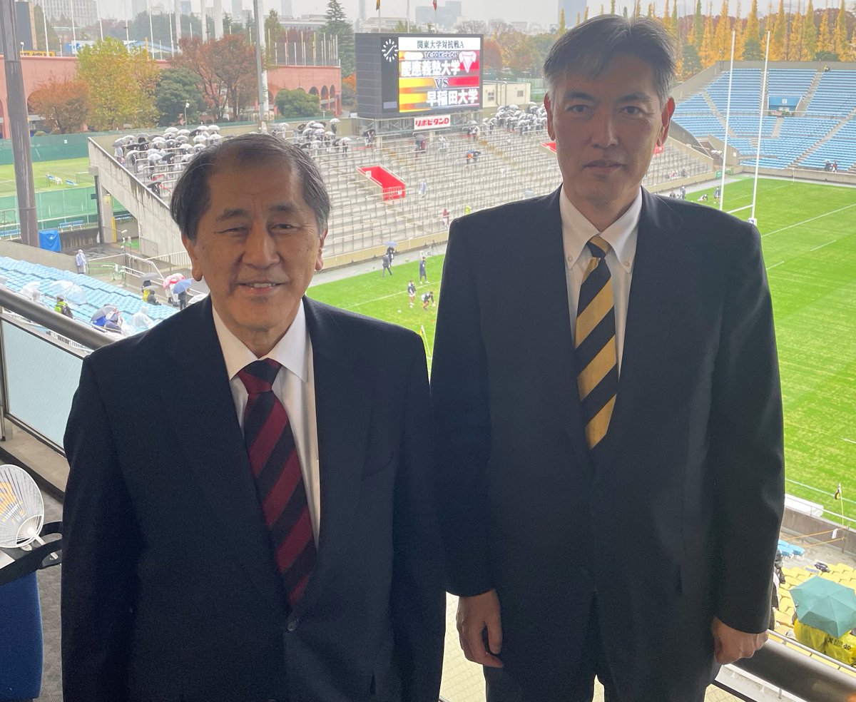 waseda_univ's tweet photo. 今日1月21日は #ライバルが手を結ぶ日 です。
#早稲田大学 と #慶應義塾大学 は #永遠のライバル と呼ばれます。教育・研究・スポーツなどの様々な面で切磋琢磨し、時に競い合い、時に手を取り合う関係を続けて参りました。
2023年も引き続き #早慶連携 の力で共に高みを目指して参ります。 https://t.co/pElM5PAd1i