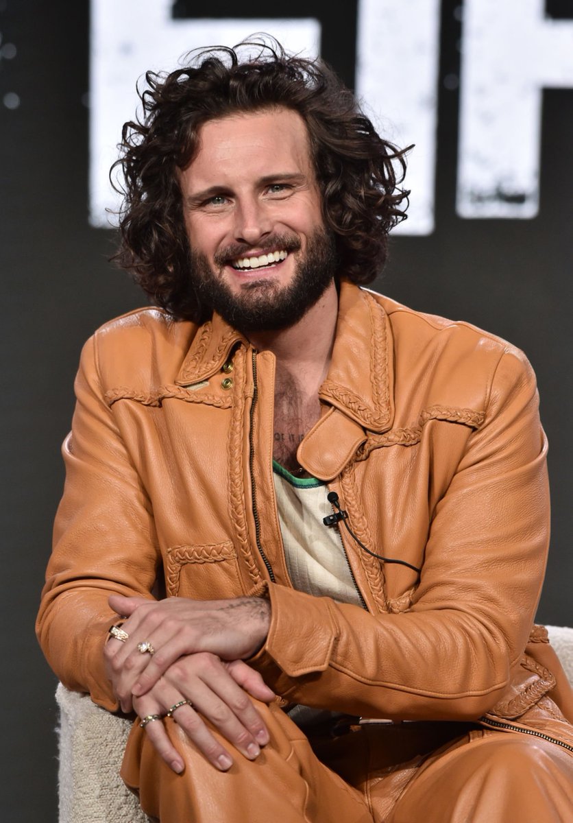 ntortorellacom's tweet photo. 📸 Nico Tortorella attends the Apple TV+ 2023 TCA Winter Press Tour (January 18, 2023) https://t.co/TiEr4lkwed