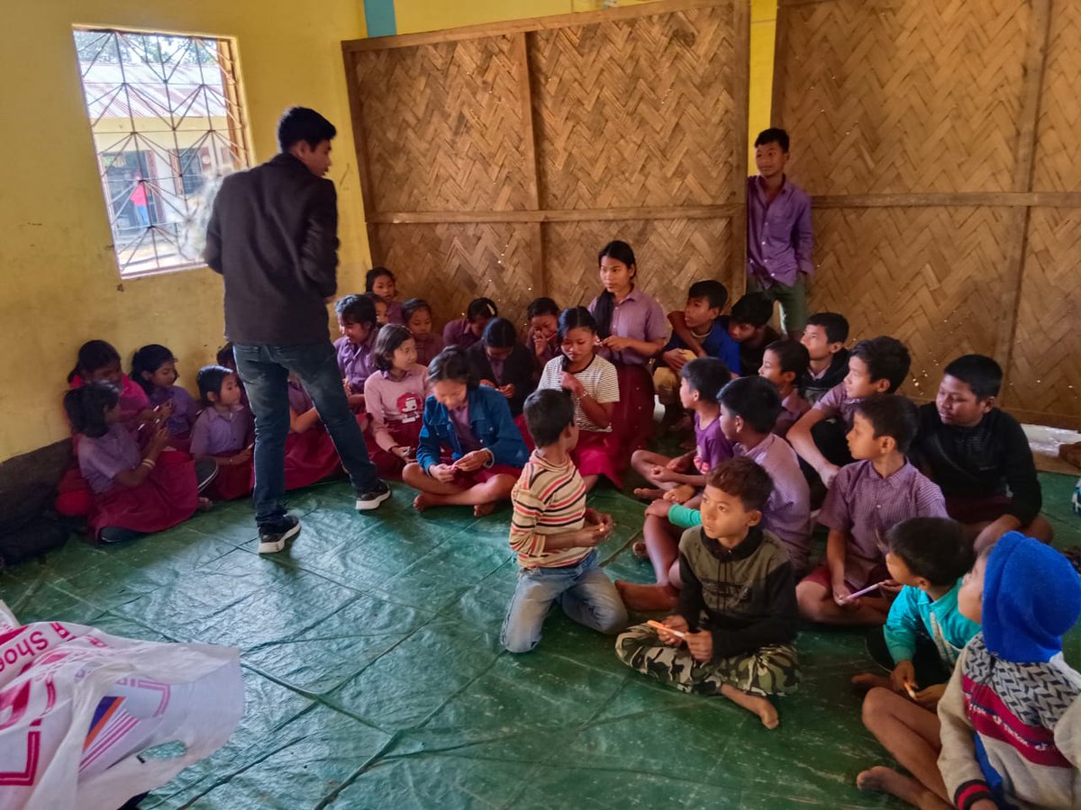 SECPartner_JJM's tweet photo. "Today's children are tomorrow's future!"
Delivering key JAL JEEVAN MISSION messages to the students of North Kulubari School,Salema,Tripura by conducting a School Awareness programme-WaSH. #JalHaiTohKalHai
@jjm_tripura @tatatrusts @CMLnortheast @DivyangWaghela @iamvikassheel https://t.co/l4YmSJ6lvx