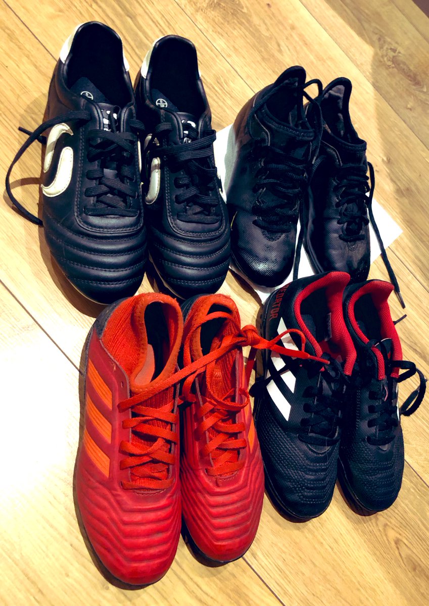 louise84_amy's tweet photo. 4๏ธโฃpairs of boots going to some of our local girls today, our โBootswapโ idea is working!!! All girls who attend our Mini Kickers @WoodfordPLC Great to give these well-loved boots some more life!!๐ซถ๐ผโฝ๏ธ #girlsfootball #grassrootsfootball #bootswap @WoodleyUtdLFC @WoodleyUtdYFC https://t.co/oNOc4EaHKl