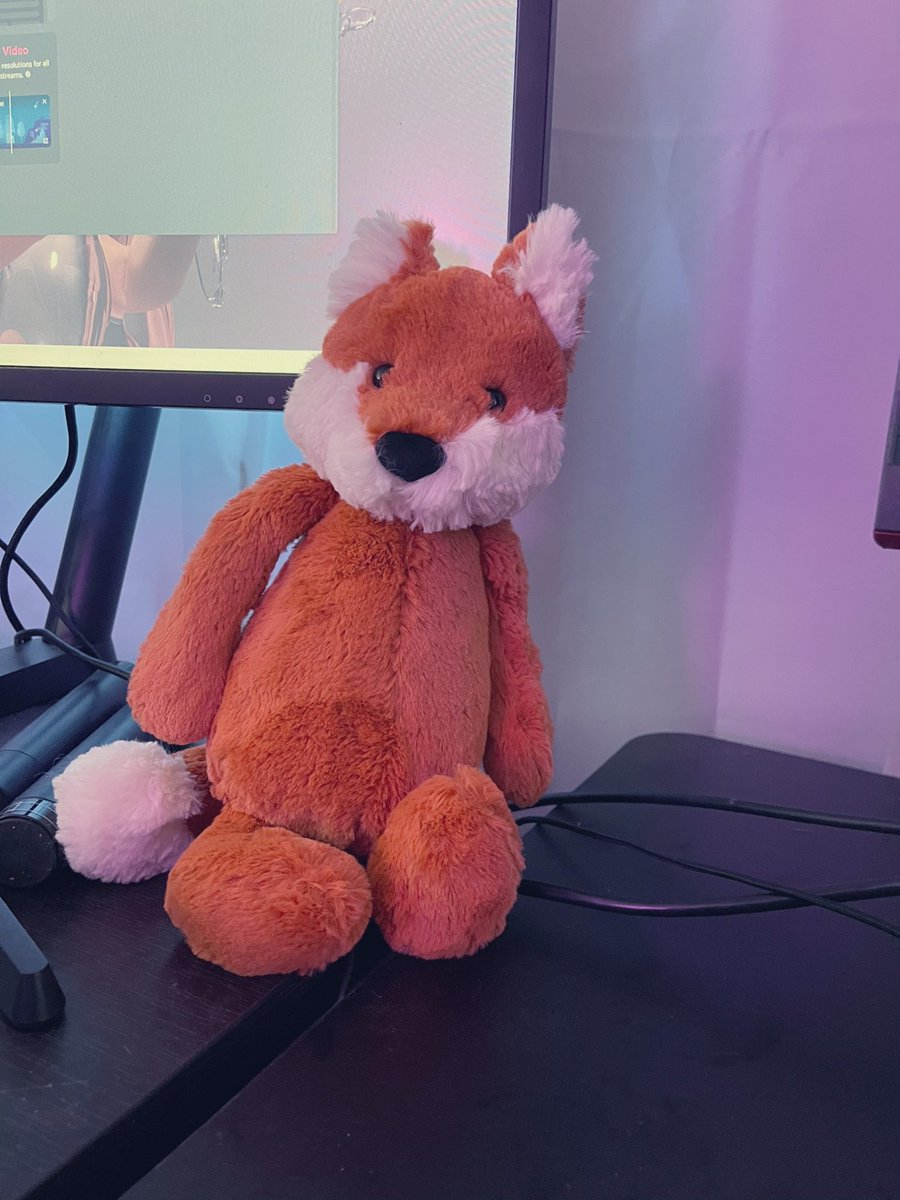 thatguy_hob's tweet photo. Man, sometimes a small gift from a friend out of nowhere can really help you through tough times, this little guy really helped me out tonight. Remember to help those around you.
#friends #furry https://t.co/JH3Iba0bwm