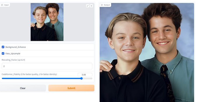OnlineMarktn_de's tweet image. Dein Hund hat dein Kinderfoto in Einzelteile zerlegt? Mithilfe dieses AI Tools kannst du deine alten oder qualitativ unzureichenden Fotos restaurieren und verbessern: #CodeFormer kann so einfach sein.
huggingface.co/spaces/sczhou/…