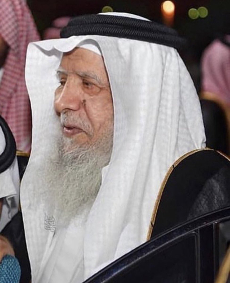 اللهم نسألك أن تشفي عبدك #ممدوح_بن_عبدالعزيز شفاءً لا يغادر سقماً، وأن تعوضه خيراً عن كل لحظة وجع وألم، اللهم ألبسه ثوب الصحة والعافية عاجلاً غير آجل، اللهم شافه وعافه وأجمع له بين الأجر والعافية.