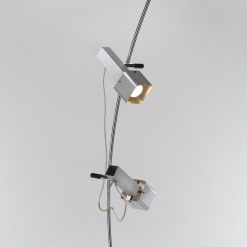 TA1423's tweet image. Étienne Fermigier | F219 Lamp

フランスのデザイナー・エティエンヌフェルミジエがデザインしたフロアランプ