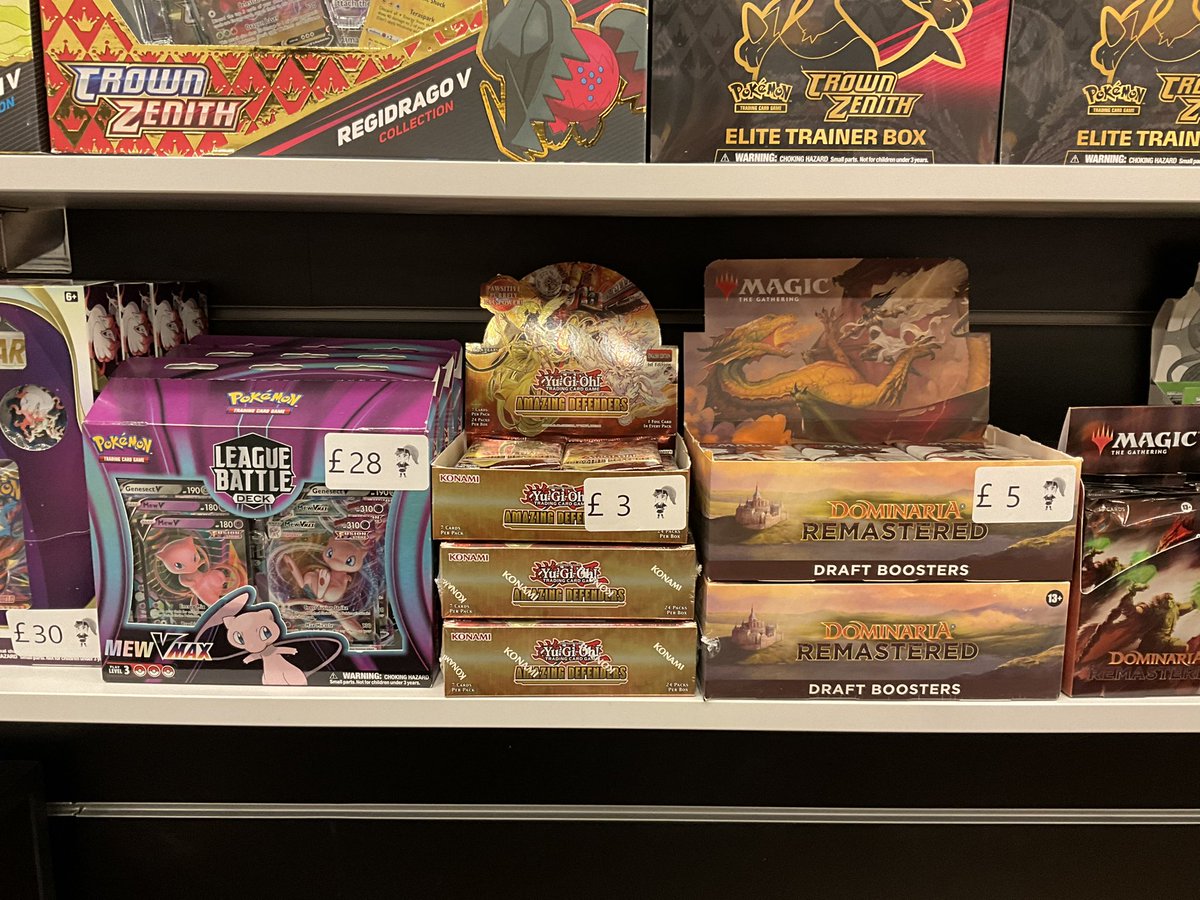 Yu-Gi-Oh! Amazing Defenders are now in stock at Gamersheek Glasgow! We open at 10am until 6pm so plenty of time to stock up on this trading card game’s new booster packs.

#yugiohtcg #TCG #booster #draft #amazingdefenders
