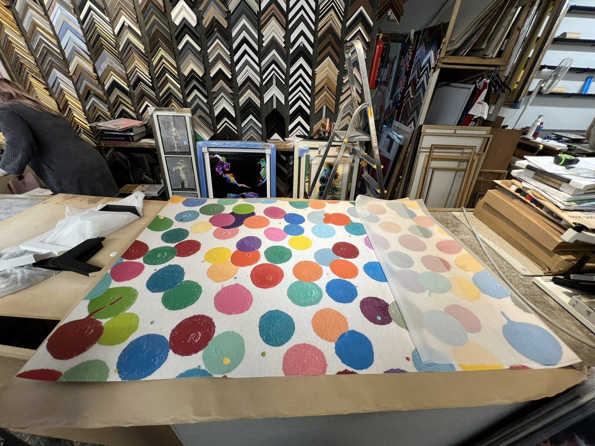 lostpunks's tweet photo. At the framing shop… @HENI @hirst_official https://t.co/730Ot4XTqi