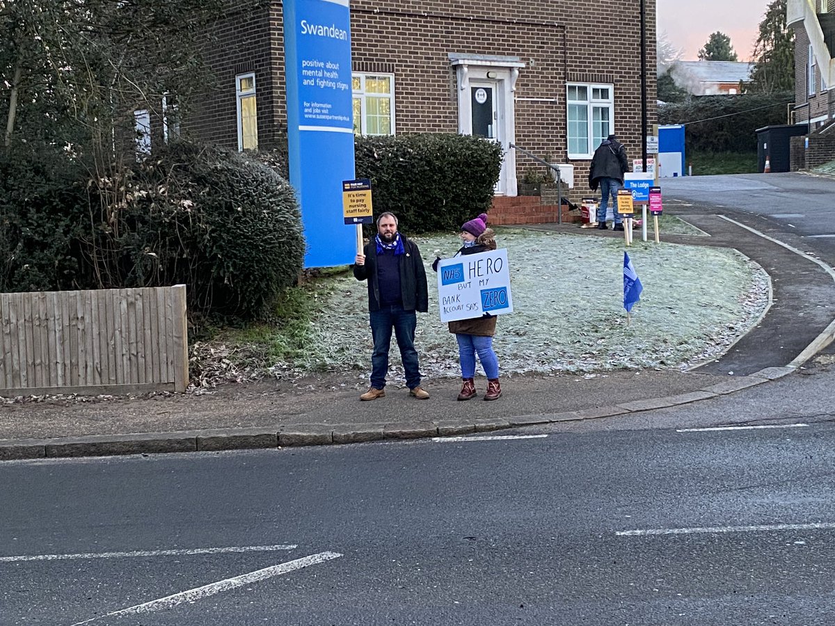 PLS RT:

All set up for day two of #NursesStrike <a href="/withoutstigma/">SPFT - No longer in use</a>. <a href="/SouthEastRCN/">South East RCN 💙</a>.

Over 100 <a href="/theRCN/">The RCN</a> members, non-RCN staff, patients and carers joined here yesterday for #SafeStaffingSavesLives. Anticipating similar numbers today!!

<a href="/PMarquisRCN/">Patricia Marquis RN</a> <a href="/patcullen9/">Pat Cullen MP</a>
