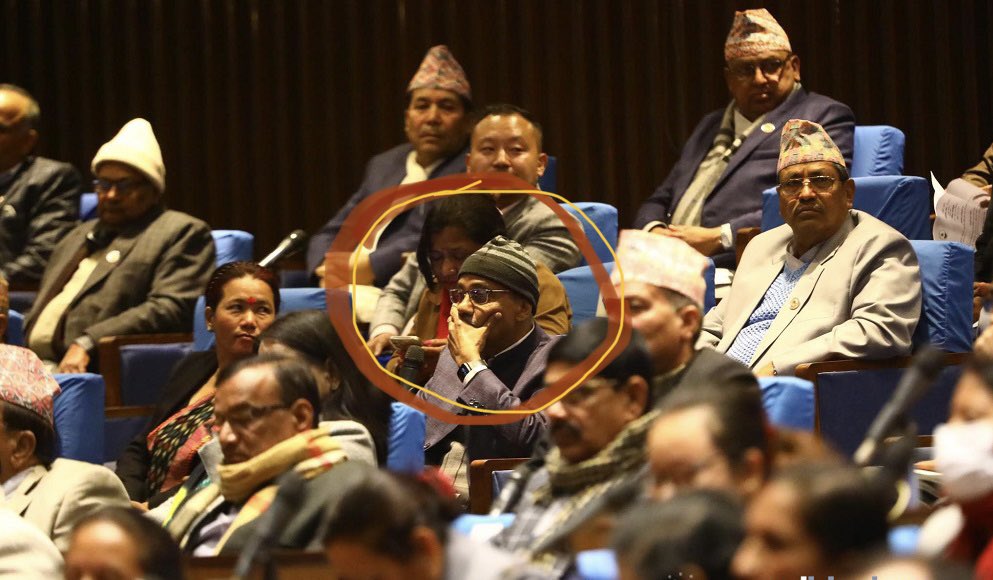 pramodsedhain's tweet photo. On Jan 11 Home Minister Rabi Lamichhane has said that he has instructed the police to arrest police murder accuser MP Lakshmi Mahato, BUT TODAY MAHATO IS IN PARLIAMENT. Likely Lamichane does not walk around with handcuffs in his pocket or difficult to recognize 😂 https://t.co/1h6smiIxyW