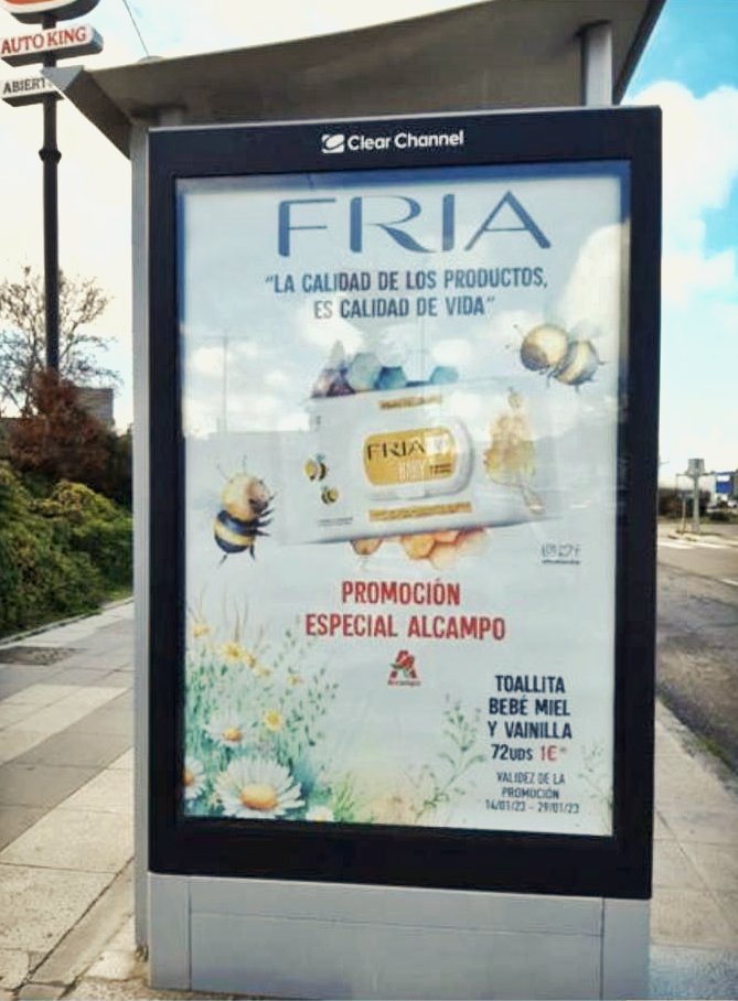 ¡Emoción a tope! Nuestras vallas publicitarias de las #toallitasFriaEasyBaby están por todas las calles. ¡No te pierdas esta oportunidad única de conseguirlas con propiedades de miel, aloe vera y aroma a vainilla. Ahorra en #Ofertas1Euro en <a href="/alcampo/">Alcampo</a>  #FriaFriends #bebé #higiene