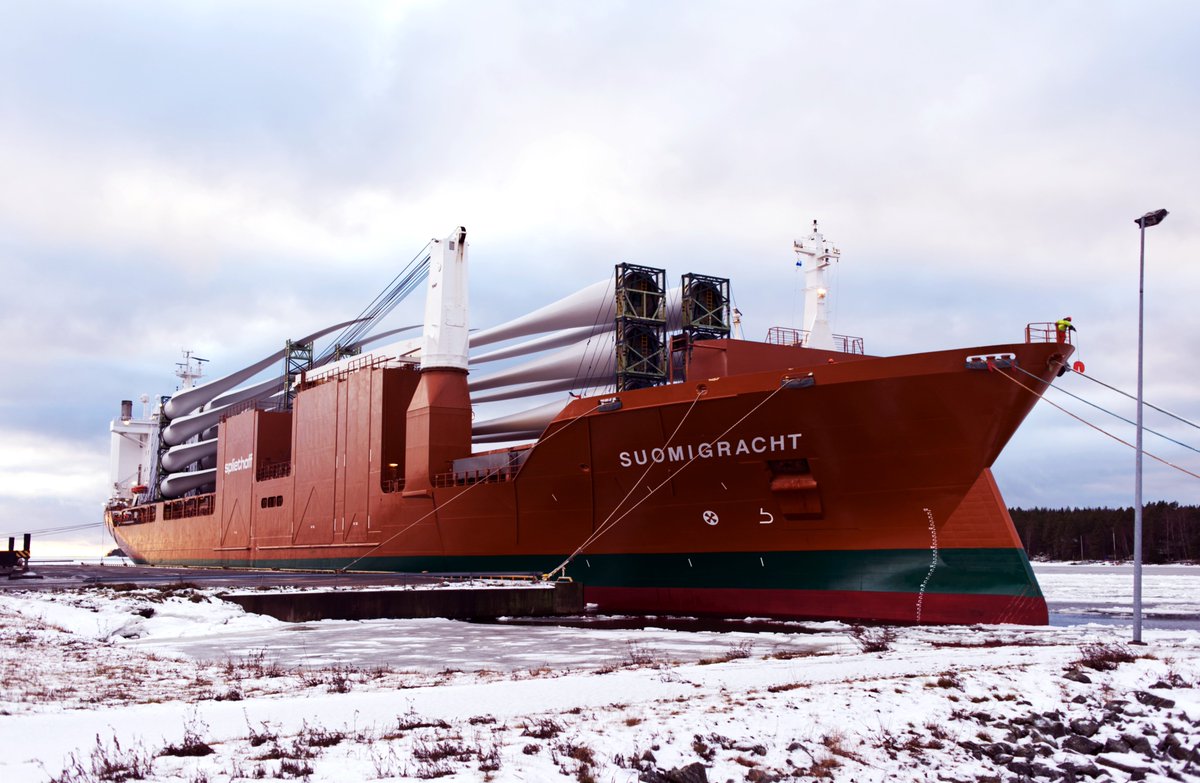 PortofKaskinen's tweet photo. The first of many ships transporting wind turbine components arrived today. The next ship is waiting few hours away from the port. Thank you: Havator Oy, BBLogistcs Oy, Revisol Oy, Nordex, Ahola Special, Alfons Håkans and many others. #portofkaskinen #windturbine #greenenergy https://t.co/6l0BTUNGgR