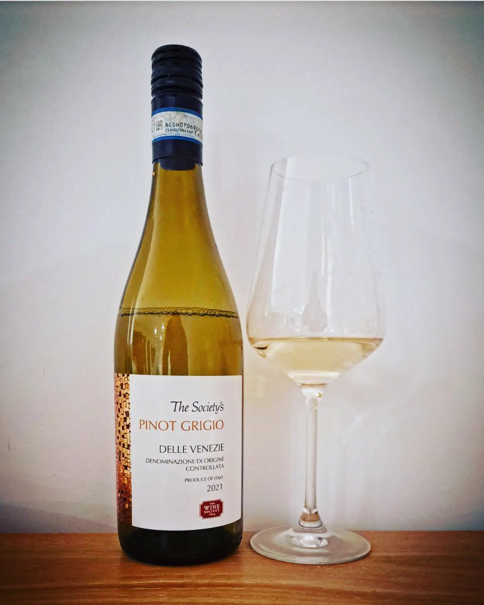 The Wine Giant tweet media