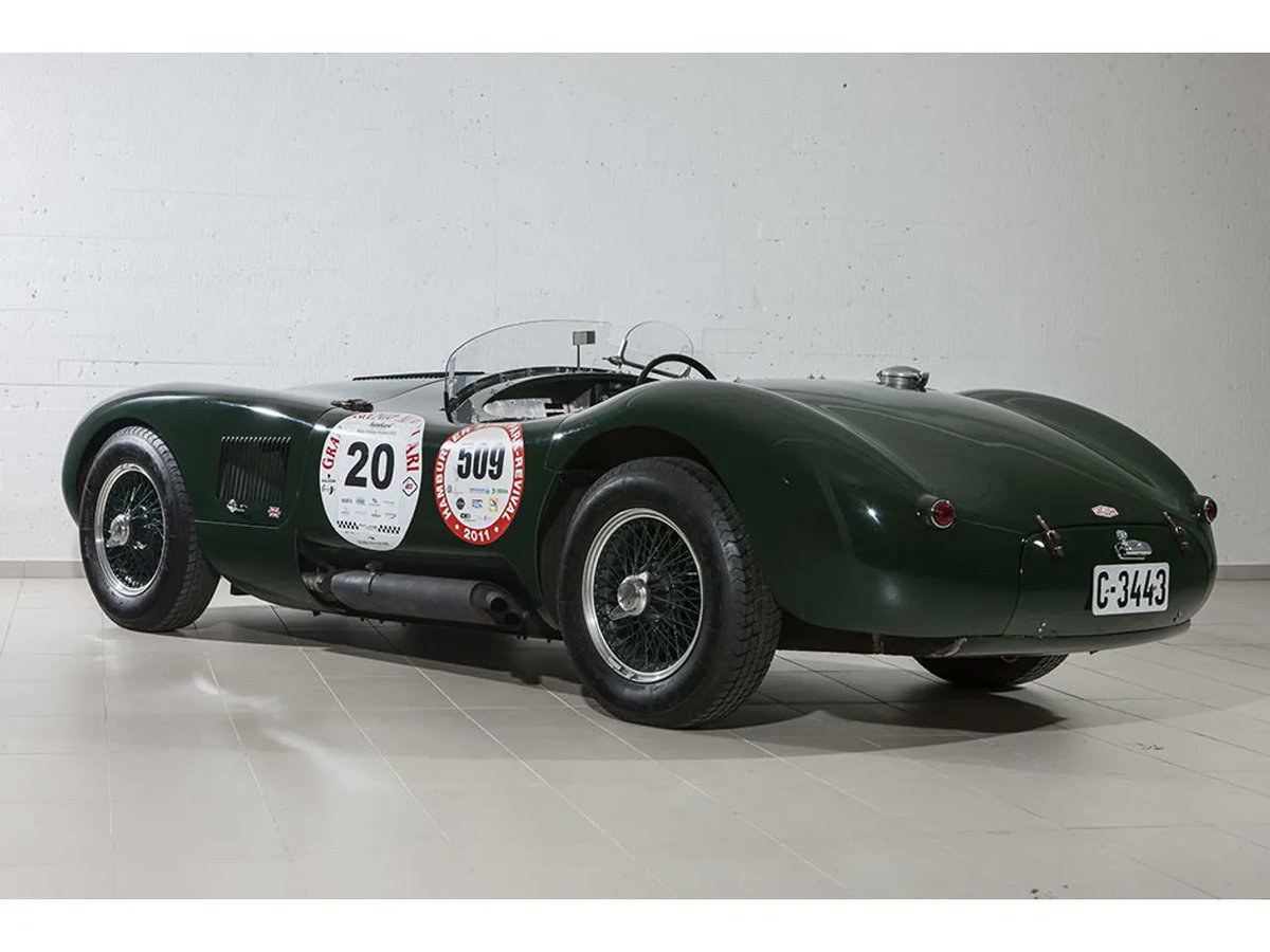 Classicmobilia's tweet image. This beautiful C Type Jaguar is a rare beast indeed and is probably the closest you can buy short of an original C-Type with its stratospheric prices.
classicmobilia.com/showroom/12961… #jaguar #lemans #ctype #classiccars