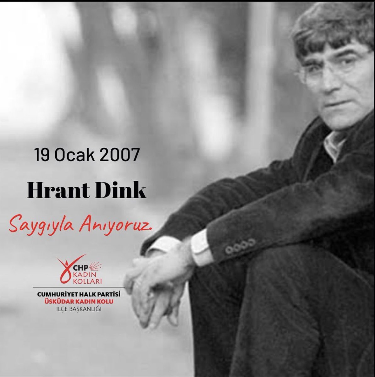chpkadinuskudar's tweet photo. “Biz, yaşadığı cehennemi cennete çevirmeye talip insanlardık.”
Katledilişinin 16. yılında #HrantDink ‘ i saygıyla anıyoruz. 🕊️ https://t.co/QYo87Vw9Zu