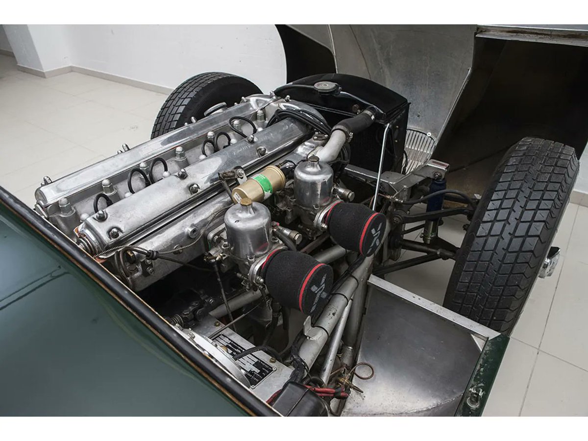 Classicmobilia's tweet image. This beautiful C Type Jaguar is a rare beast indeed and is probably the closest you can buy short of an original C-Type with its stratospheric prices.
classicmobilia.com/showroom/12961… #jaguar #lemans #ctype #classiccars