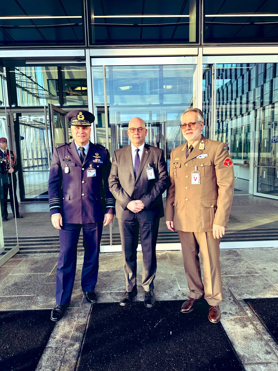 tamasivankovacs's tweet photo. It was my utmost honor to attend the 25th anniversary celebratory event of our #MilRep Office at @NATOHungary with our 🇭🇺 Chief of Defence Dr. Romulusz Ruszin-Szendi. Also a great pleasure to meet his #Dutch counterpart as our #Embassy’s #military attache is also accredited in 🇳🇱 https://t.co/ngBGXDCY1q