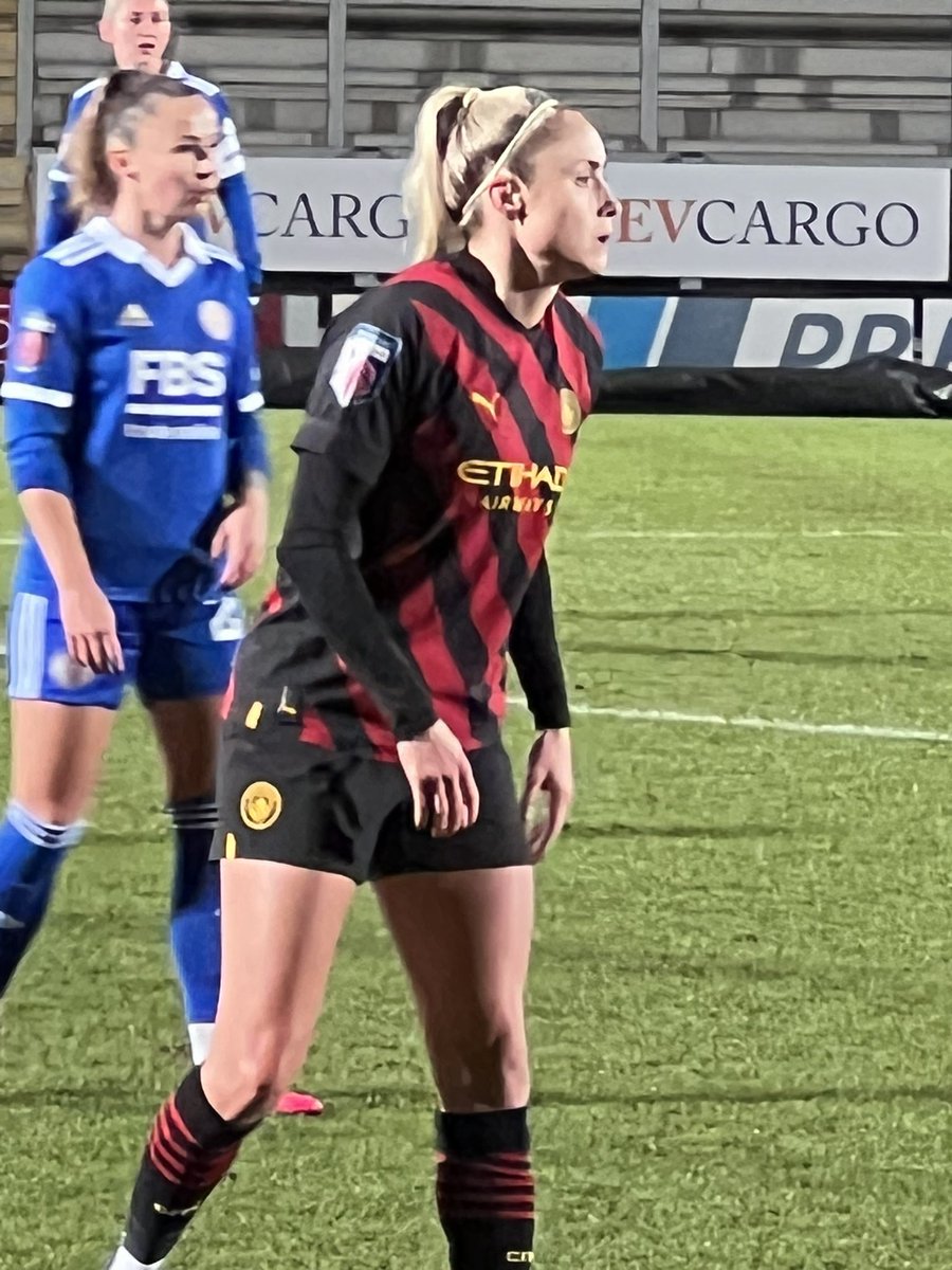 lindasavage05's tweet photo. Went to Burton upon Trent last night to support our team @LCFC_Women brilliant effort. So deserved the draw. Even the win with better chances in the game. 2023 new spirit. Beliefs in the club. #keepdoingwhatyourdoing https://t.co/Maz9A70KRU