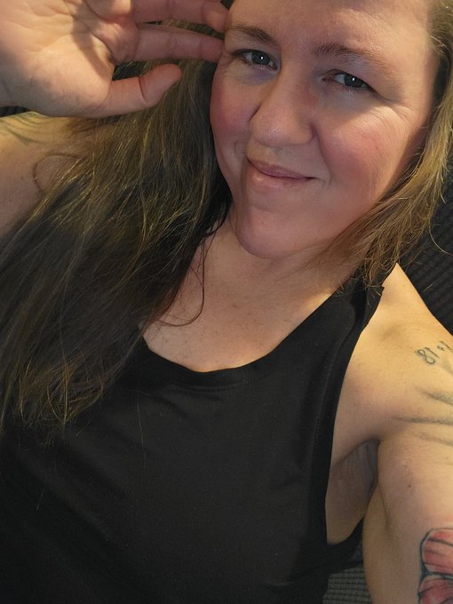 How are all my fellow freaks doing? https://t.co/kwYTjLUr3p<a href="/tag/mvsales"class="tags"><span>#mvsales</span></a>
