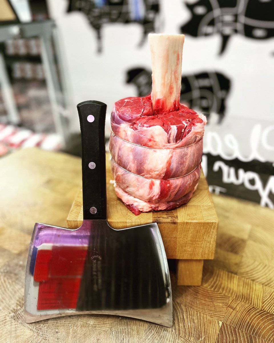 ArtisanButchery's tweet photo. THORS HAMMER π¨
We have a couple of these Thors Hammers available, perfect for this cold weather. #lowandslowcooking #winterwarmer #thorshammer #beefshin #marrowbone #fullflavourbehaviour https://t.co/CYyJ5DafmG