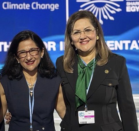 أوجه تهانيَّ إلى مينوش شفيق على تولّيها منصب رئيسة جامعة كولومبيا. تفتخر #مصر بها كأول سيدة مصرية، أفريقية تتولّى هذا المنصب..طالما كانت المرأة شريك أساسي في النجاح والتنمية، وسيشهد المستقبل المزيد من النجاحات التي تبرز دورها الفعّال.
إلى القائدة العالمية، اللامعة والقديرة، مبروك