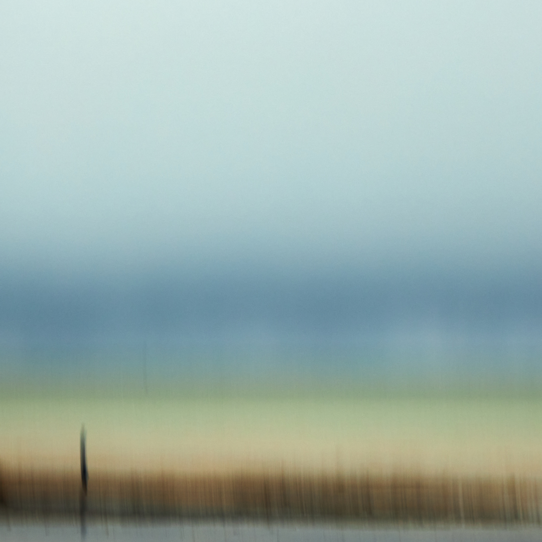 Feeling alone 1/3
.
.
#poeticphotography #soothing #apaisant  #cotedenacre #normandy #normandie #calvados #beach #beachlife #abstract #painterlyphoto #impressionistphotography #ICM #icm_community #intentionalcameramovement
#impressionism
#mindfulness
#minimalism
#Pensee
#Love