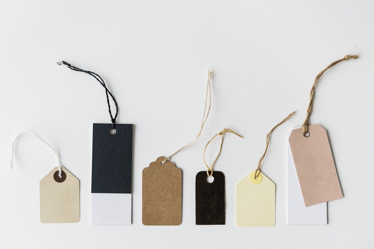 La #fidélité d'un #consommateur à une #marque a ses limites...
En cas d'indisponibilité de leurs produits habituels, 52% des Français se tournent vers une autre marque, 24% à ne rien acheter à la place et 12% à changer de magasin pour trouver ledit produit
e-marketing.fr/Thematique/mar…