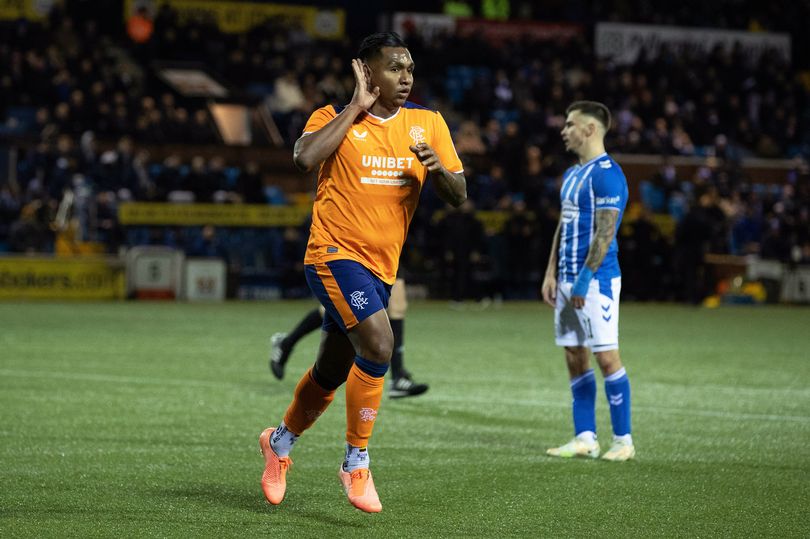 Record_Sport's tweet photo. Alfredo Morelos targeted as Rangers striker has pie tins hurled at him during Kilmarnock goal celebration

https://t.co/YcmbYWFzWo https://t.co/gaiwpNTVOl