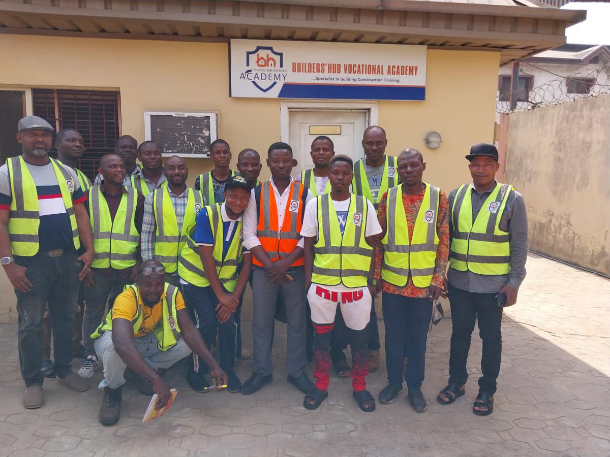 BHubCollege's tweet photo. Moments from our training session. Our students are trained well enough with the best development programmes through our intensive hand-on training.
#vocationskills
#vocationaltraining
#traininginlagos
#scholarship #scholarshipopportunities
#carpentry #carpentrywork #woodwork https://t.co/vdHxbYYsVi