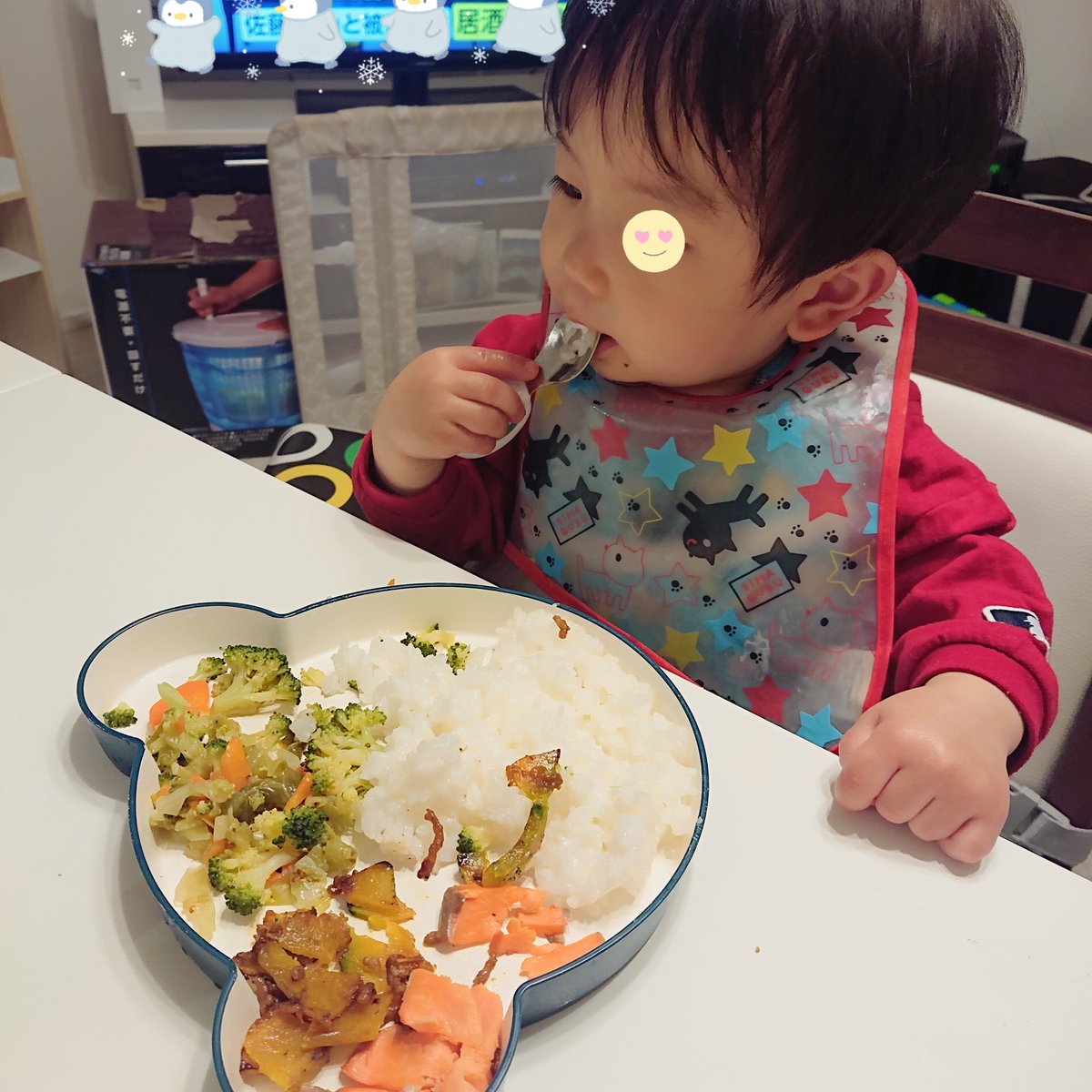 nao83051352's tweet photo. 昨日届いたdoddLのスプーン🥄
さっそく使ってみた😆でもやっぱり慣れなくて手掴みになっちゃう😅しばらく様子見る✨
#ドードルスプーン
#Doddl
#一歳半 https://t.co/aJTbedARb9