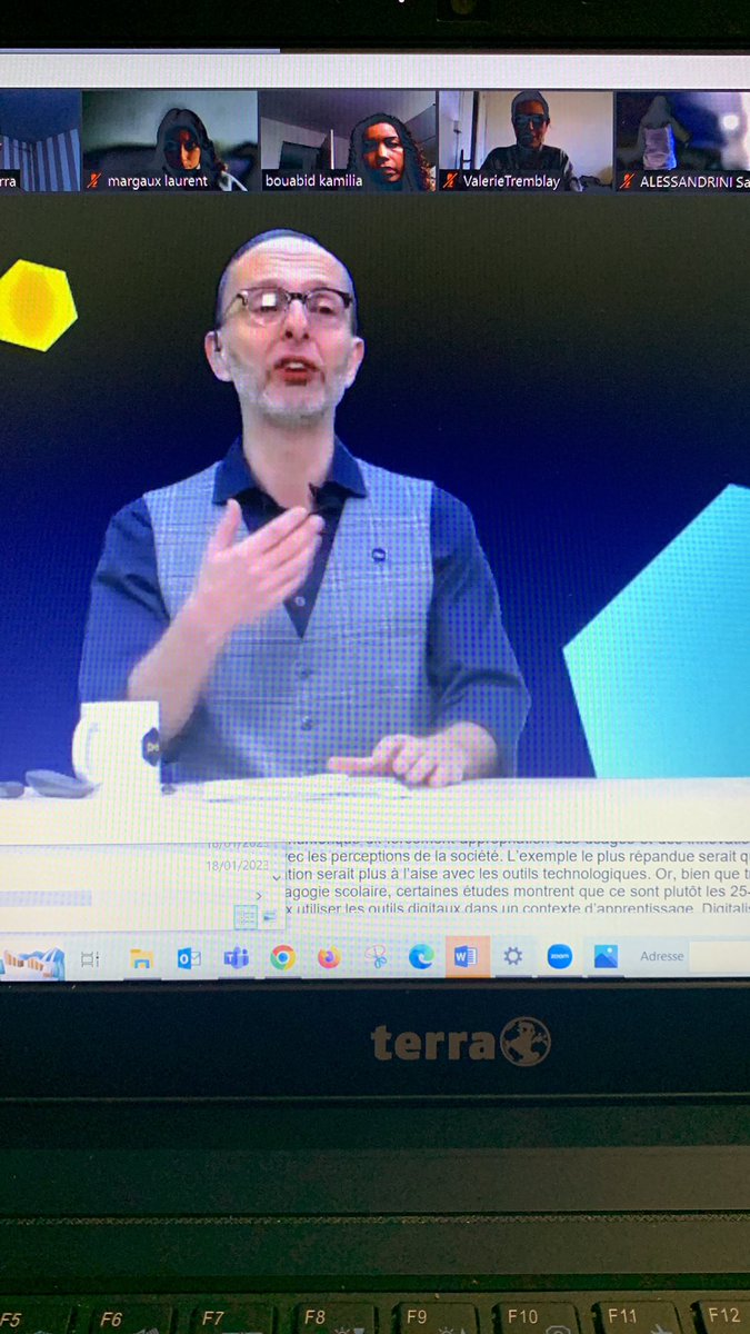 C’est parti pour le #visionaryday avec le <a href="/MBADMB/">mbadmb</a> 🖥

<a href="/VincentMontet/">Vincent MONTET</a> ouvre le bal ! De nombreuses conférences et rendez-vous à venir 🤝