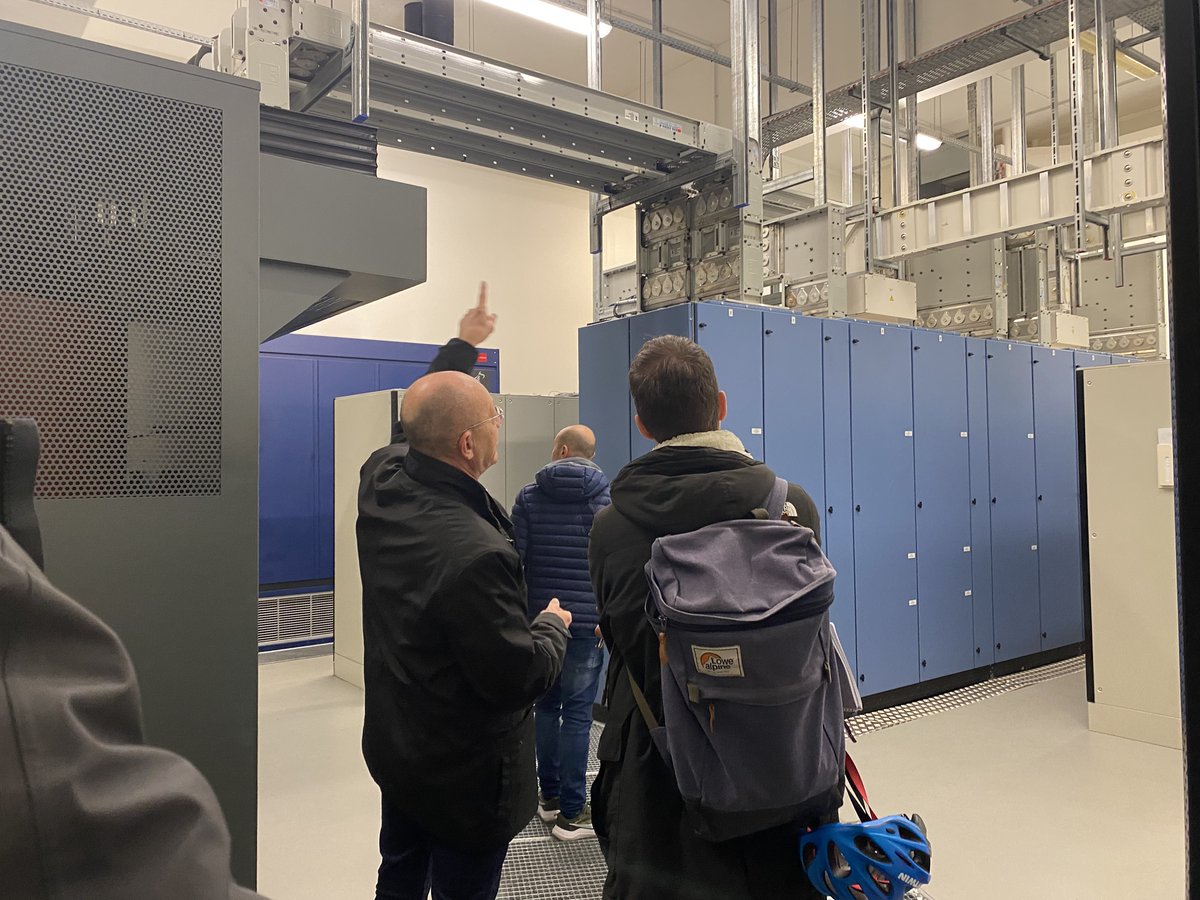 digitalrealtyFR's tweet photo. #CampusHighlights : 1ère visite 2023 à #PAR7 La Courneuve ! Présentation espaces et infrastructures techniques, et explications sur l'efficacité énergétique au sein d'un data center !
Vous souhaitez découvrir les caractéristiques de notre campus Paris ?
https://t.co/PvLAeDbh47 https://t.co/8hBHstRGbk