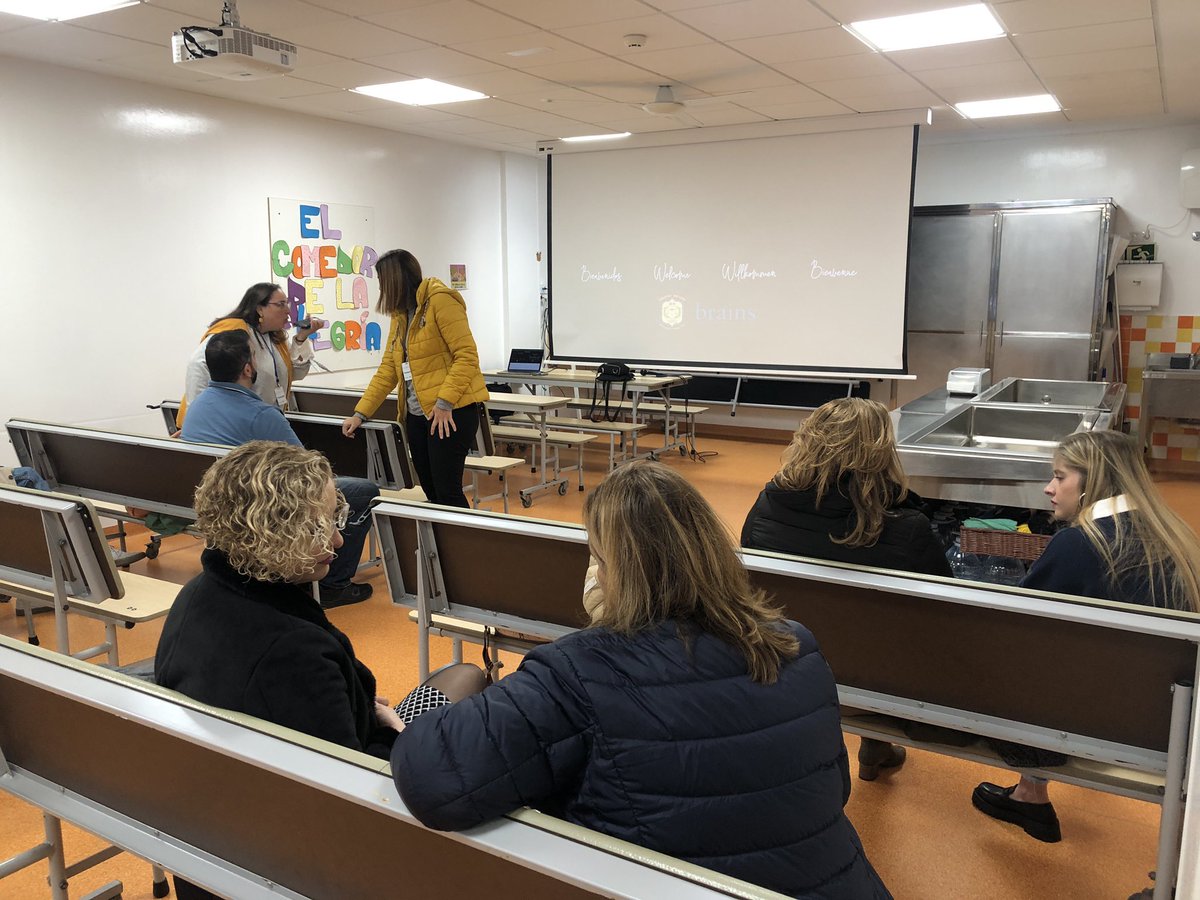 Nayra QD (@nayraqd) on Twitter photo Preparados para comenzar en <a href="/Colegio_Brains/">Colegio Brains</a> Las Palmas y Telde nuestro encuentro #AppleDistinguedSchool ¡Bienvenidos! <a href="/AppleEDU/">Apple Education</a> <a href="/bananaeducacion/">Banana Educacion</a> <a href="/davidpl79/">David Pérez</a> Preparados para comenzar en <a href="/Colegio_Brains/">Colegio Brains</a> Las Palmas y Telde nuestro encuentro #AppleDistinguedSchool ¡Bienvenidos! <a href="/AppleEDU/">Apple Education</a> <a href="/bananaeducacion/">Banana Educacion</a> <a href="/davidpl79/">David Pérez</a>
