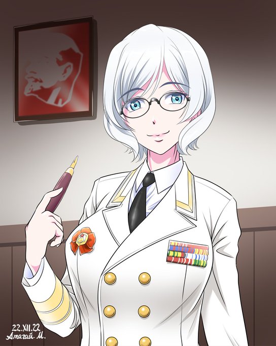 #見た人も無言で白い何かを上げる 